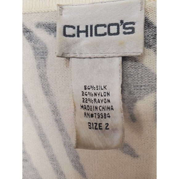 Chico's Silk Blend Animal Print Studded Long Sleeve Button-Up Cardigan Size 2 LG - Picture 4 of 7